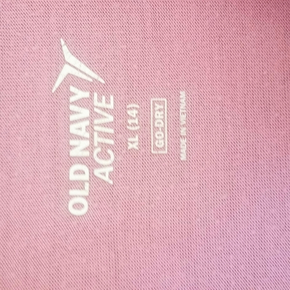 Old Navy Active T-shirt - Picture 5 of 7